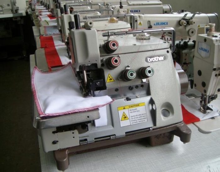 Brother B551 5 iplik Overlok Makinesi